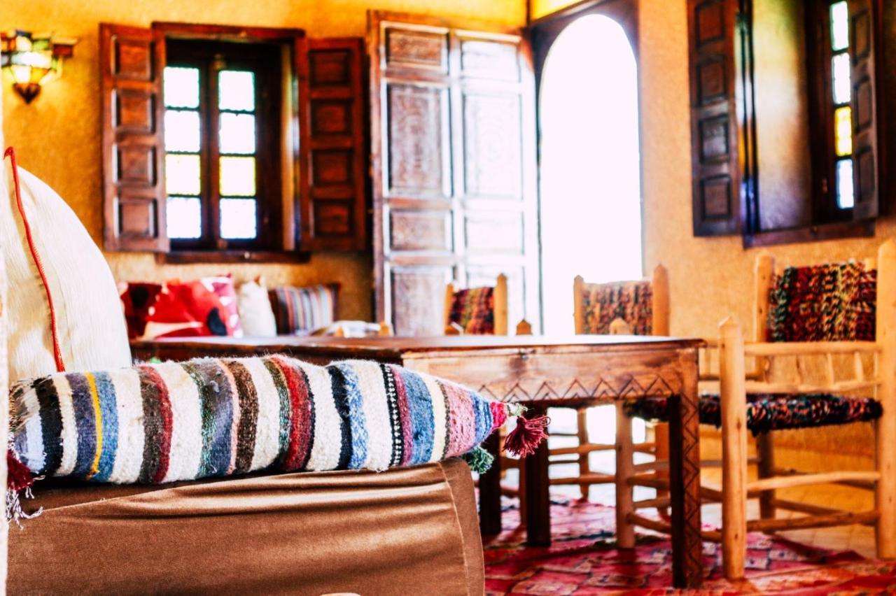 Riad Caravasar Merzouga Buitenkant foto