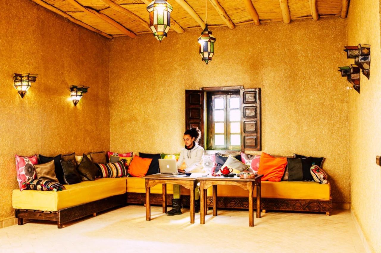 Riad Caravasar Merzouga Buitenkant foto