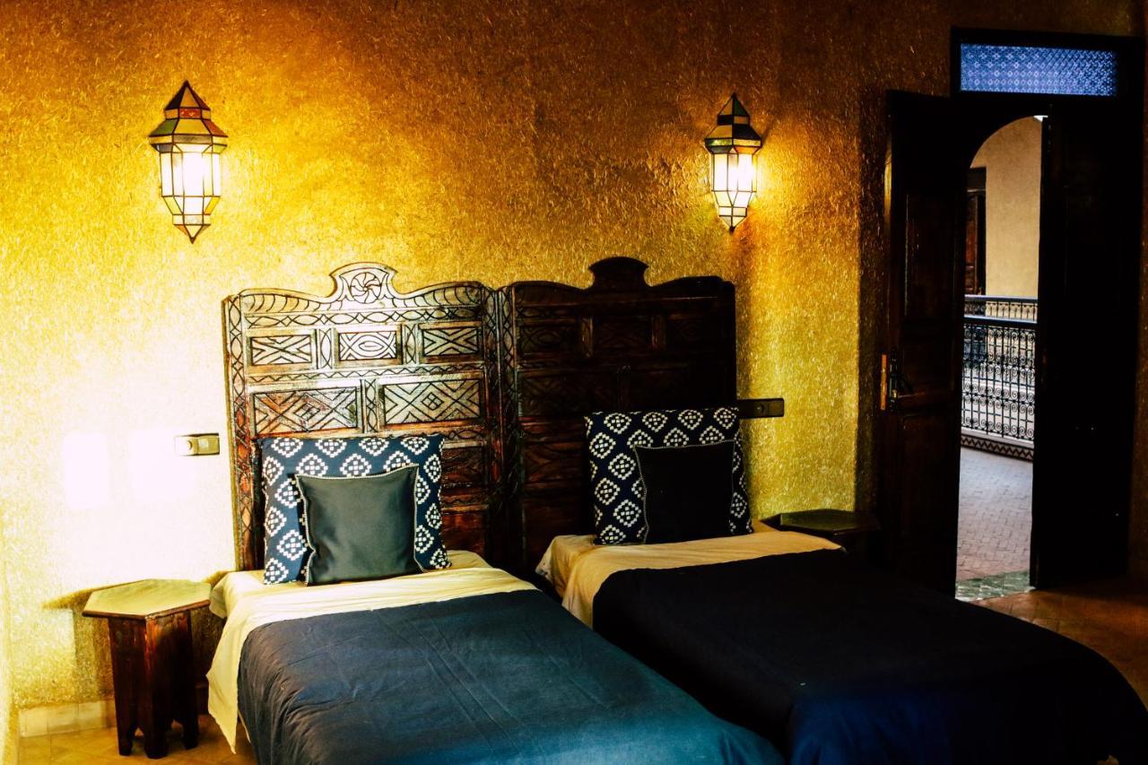 Riad Caravasar Merzouga Buitenkant foto