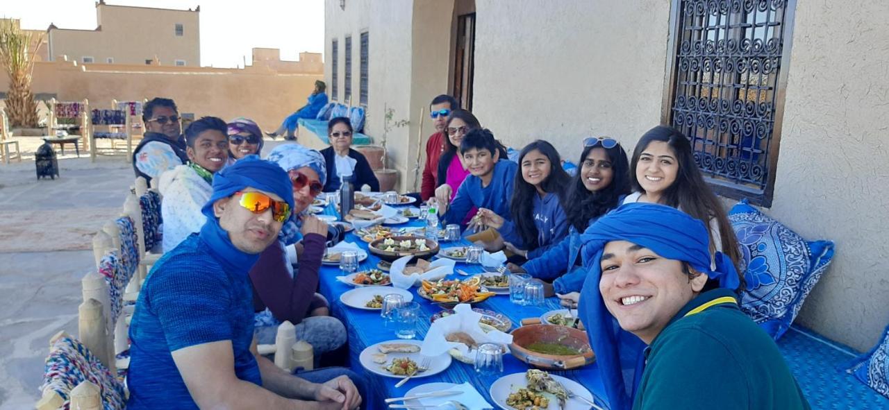 Riad Caravasar Merzouga Buitenkant foto