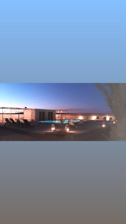 Riad Caravasar Merzouga Buitenkant foto
